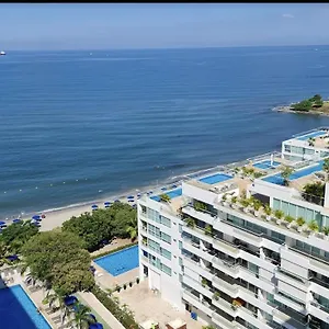 Vista Al Mar Y La Sierra En Playa Dormida Dos Santa Marta (Magdalena)